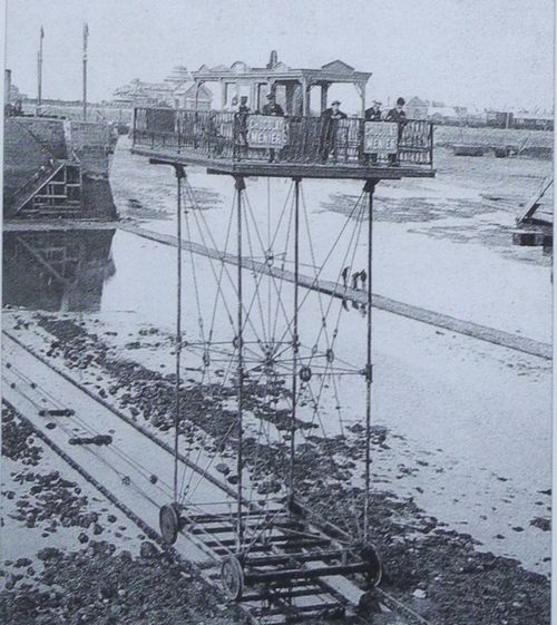 Photographie du pont roulant de Saint-Malo en 1874